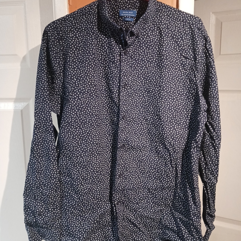 Zara Man Men's Navy Blue Paisley Floral Slim Fit Button-down Shirt. Size L